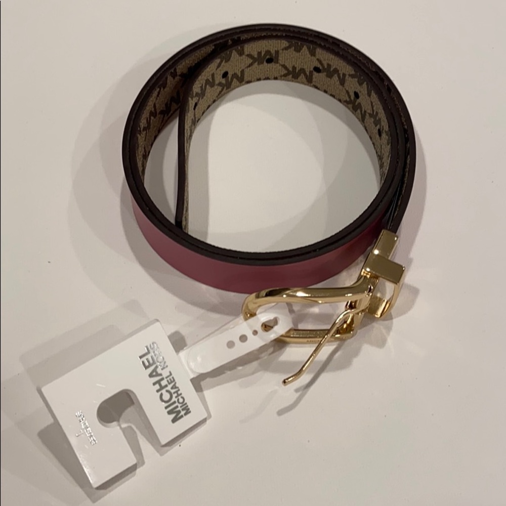 Micheal Kors signature reversible belt L
